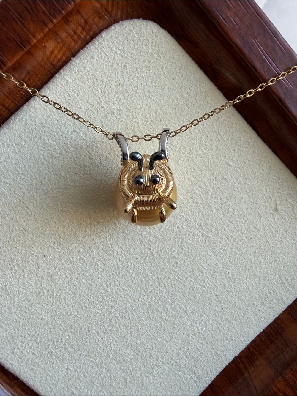 South Sea Golden Pearl Bee Pendant 🐝 | 11.8mm | S925 Sterling Silver | New - Picture 11 of 11